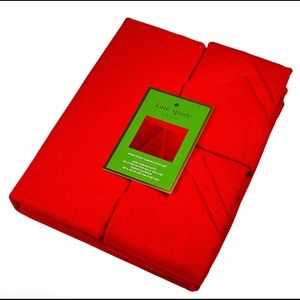 Kate Spade Tablecloth Set